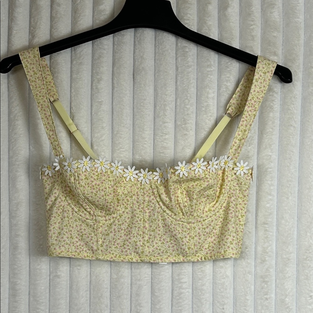 UO Out From Under Gillian Daisy Applique Corset Bra Top sz S
